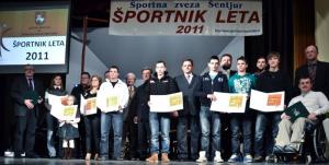 Prejemniki priznanj z županom mag. Markom Diacijem, podžupanom Robertom Polnarjem in predsednikom Športne Zveze Šentjur Vladimirjem Artnakom
